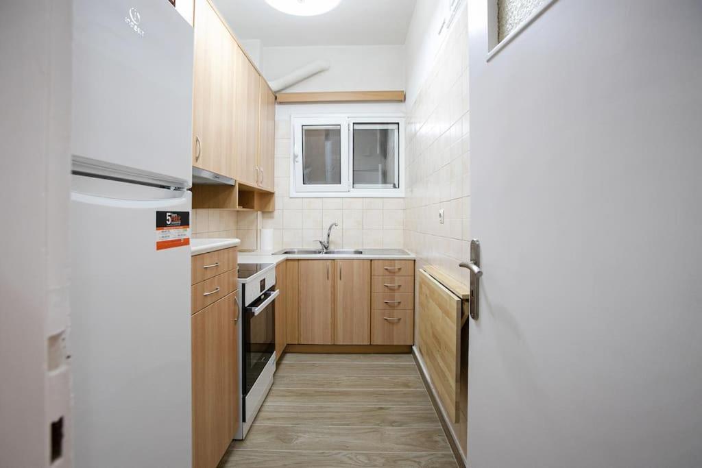 Stylish And Comfortable Apartment Atena Exterior foto